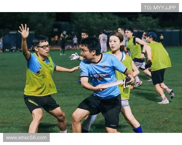 杭州飞盘队飞盘意识排名创新高引发热议展现团队实力与战术配合